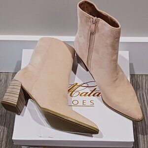 Acata Women's Taupe Ankle Boot Size 8